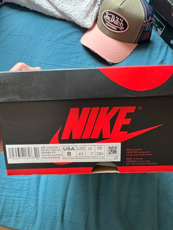 Air Jordan 1 Retro High OG Bordeaux – Taille 41 – Neuve avec boîte - photo numéro 2