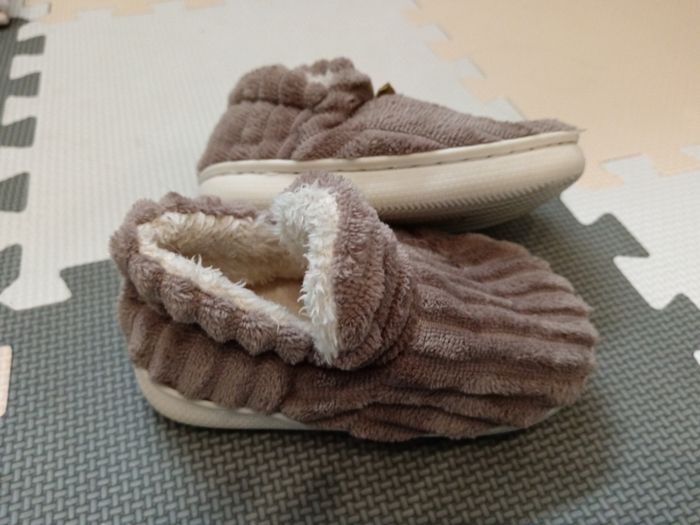 Chaussons enfant T 24-25 - photo numéro 2