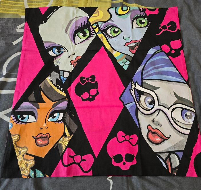 Housse de couette Monster High neuve losange - photo numéro 3