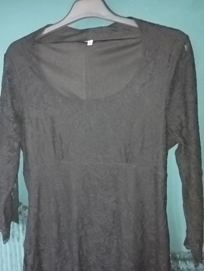 Robe midi dentelle noire