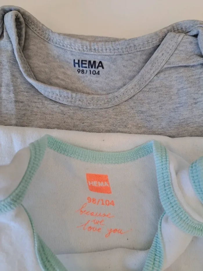 Lot de 4 bodies MC 4 ans HEMA - photo numéro 7