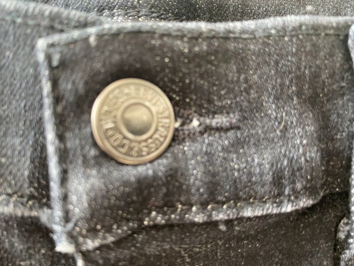 Jean neuf taille 25/30 levis - photo numéro 5