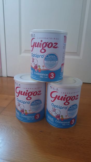 3 boîtes de lait Guigoz optipro 3