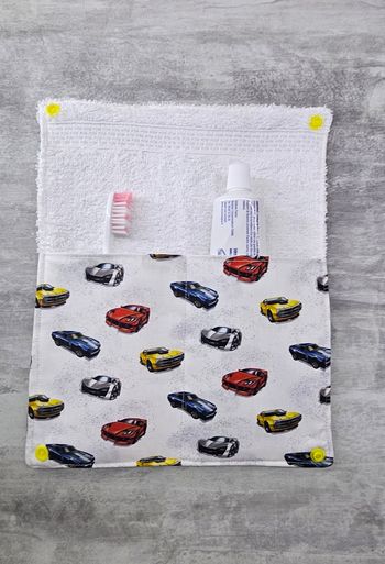 Trousse  à brosse à dents voitures