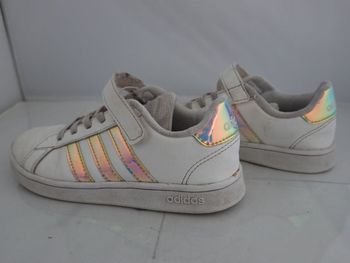 Basket adidas – T33