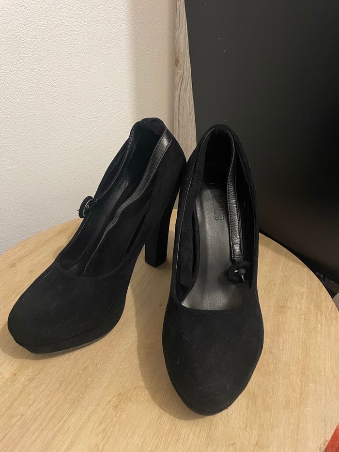 Escarpins - photo numéro 3