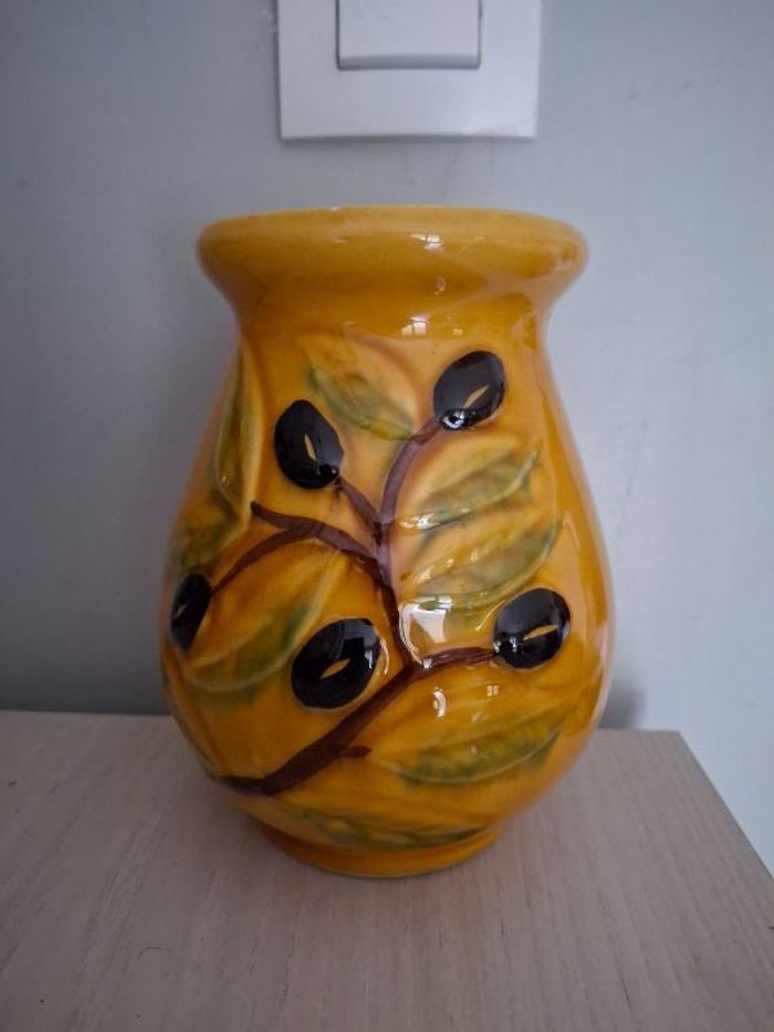 Vase olives