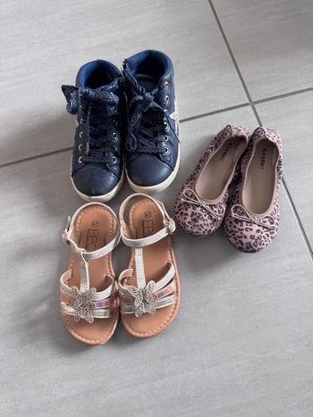 Lot de chaussures fille 