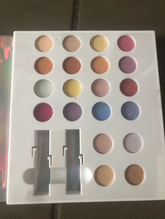 Palette de maquillage neuf 💄 - photo numéro 7