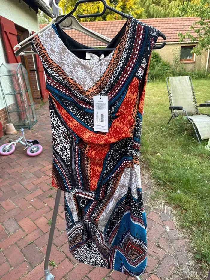 Jolie robe d’été jus d’orange neuve avec étiquette taille S - photo numéro 3
