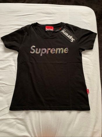 Tee shirt Supreme neuf
