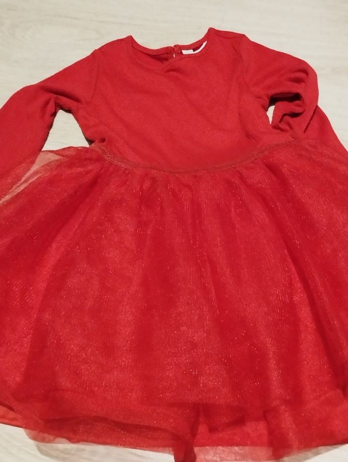Robe rouge cérémonie