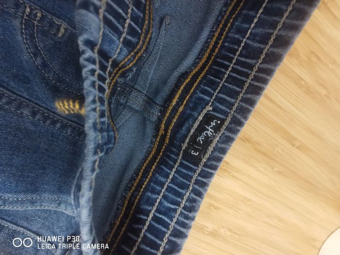 Jean bleu - photo numéro 3