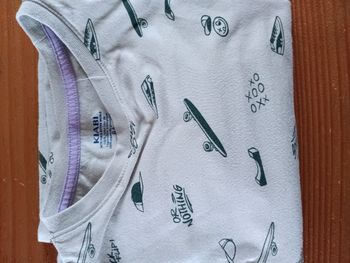 Tee-shirt garçon manches longues taille 8ans