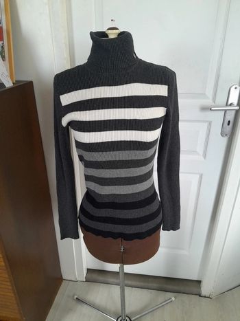 Pull rayé moulant  Ralph lauren brodé RL taille M