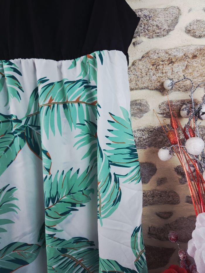 Robe tropical manches volantées noir et multicolore Femme taille 52 marque Missguided 💎 - photo numéro 3