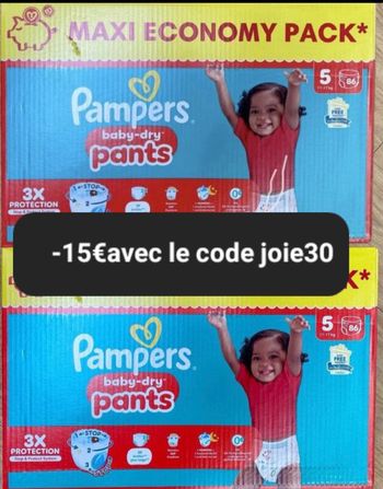Deux cartons de couches Pampers taille 6 culotte