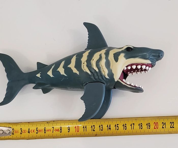 Chap Mei Pirates expeditions Figurine d'un Requin Monster Attack Vintage Très Bon état  20cm env. - photo numéro 5