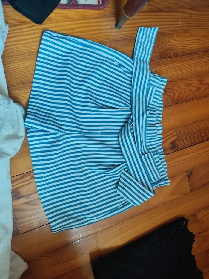 Short blanc rayé