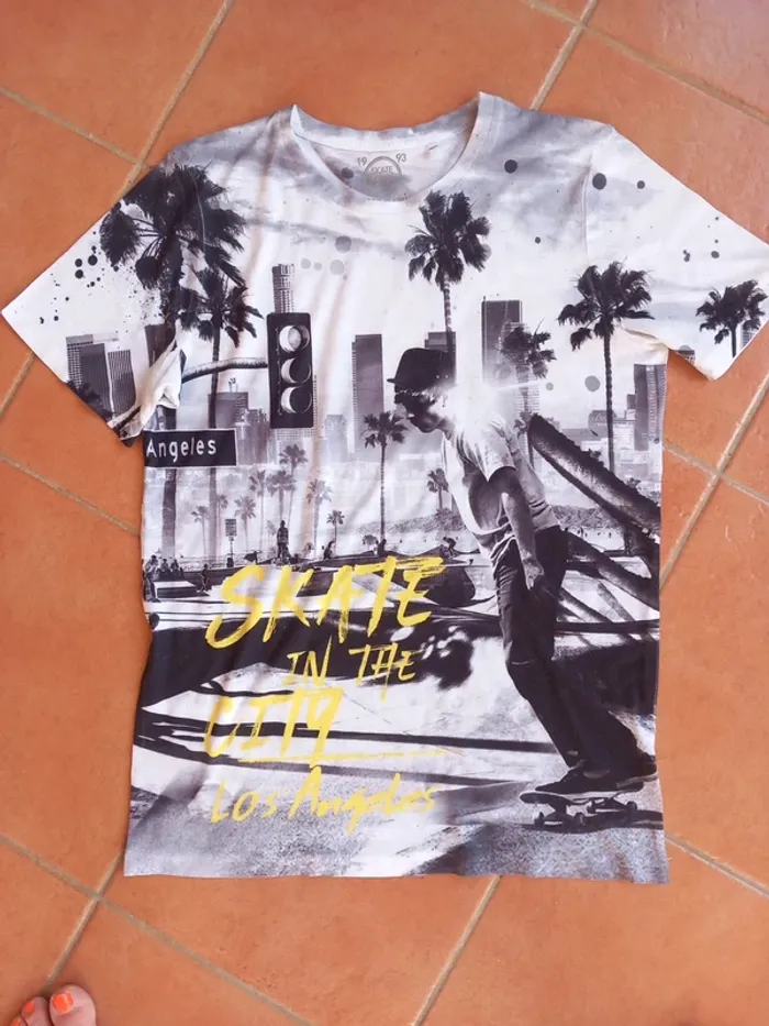 T-shirt Skate C&A