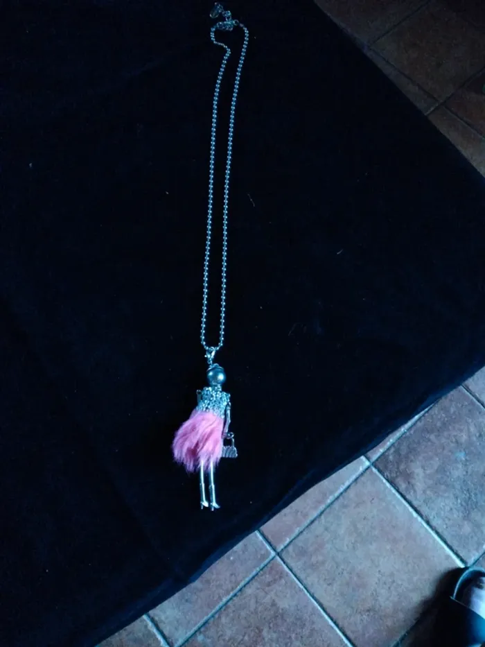 Collier Fantaisie fille poupée - photo numéro 3