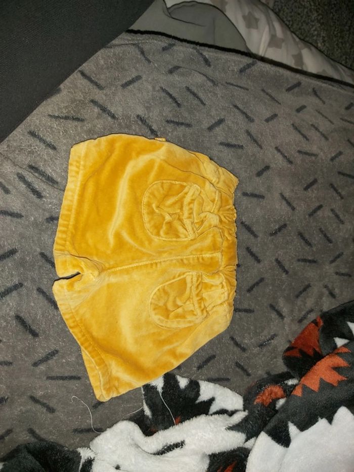 Short velours jaune moutarde obaibi taille 68cm 6 mois - photo numéro 6