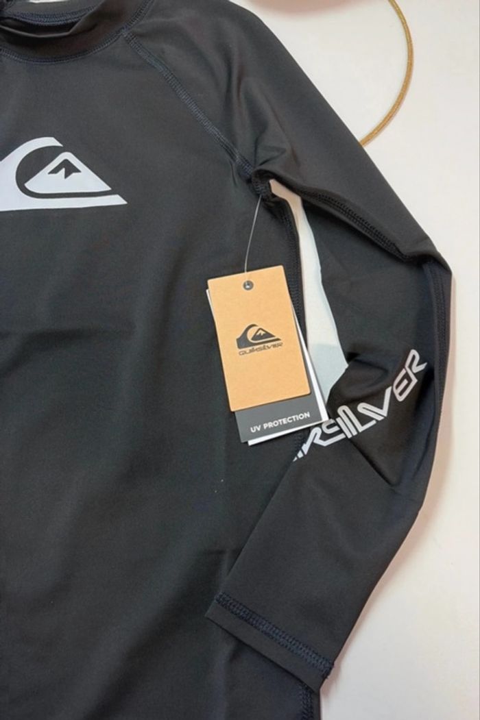 T-shirt uv garçon - neuf - Quiksilver - Taille 10 ans - photo numéro 3