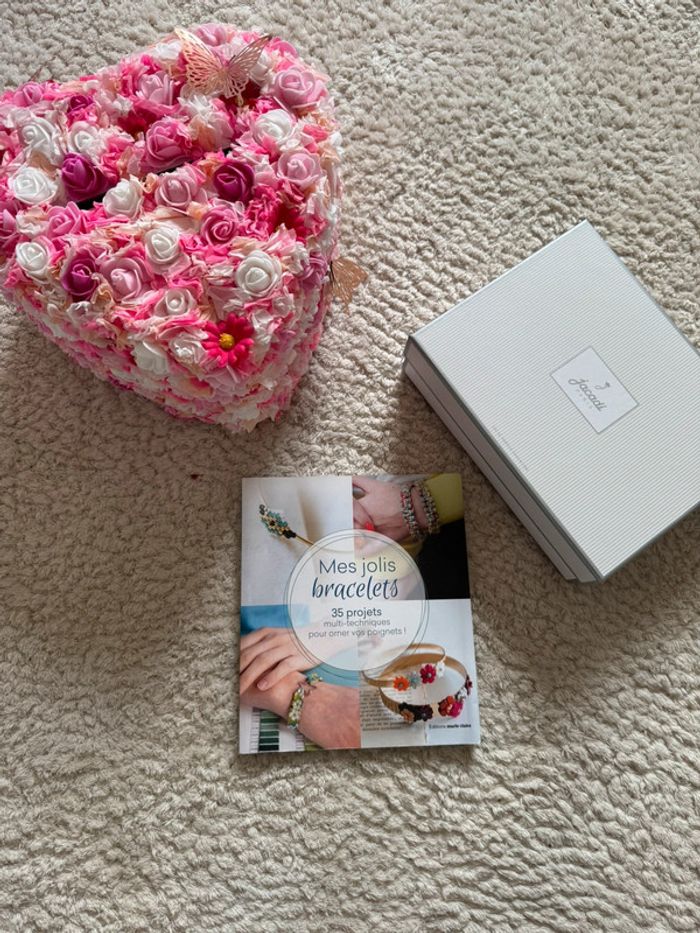 Livre « les jolies bracelets »