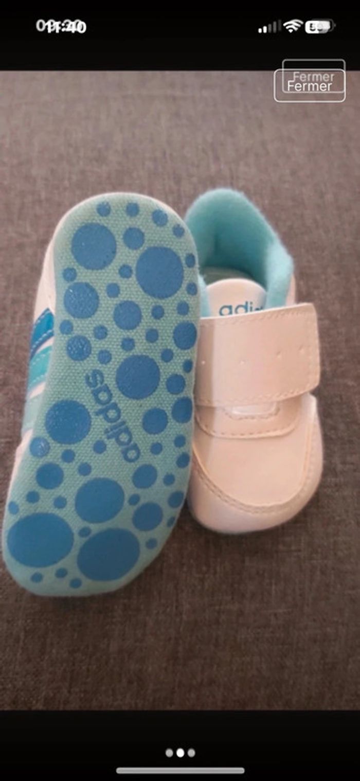 Baskets souples Adidas - pointure 17 - 5€ - photo numéro 3