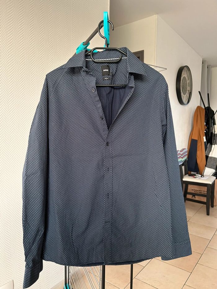 Chemise à motifs