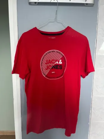 Tee-shirts