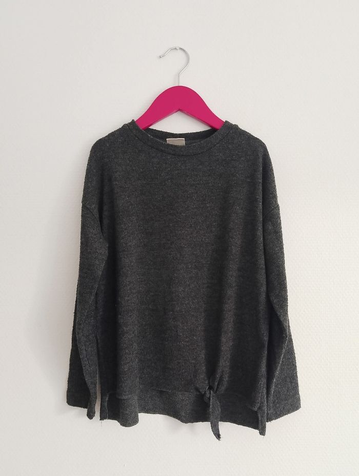 Pull gris Zara 8 ans - photo numéro 2