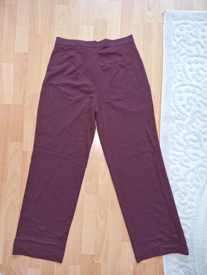 Pantalon neuf  bordeaux Pull&Bear taille L - photo numéro 4