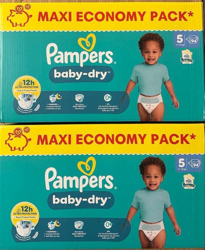 Lot de 02 cartons Pampers T5 maxi