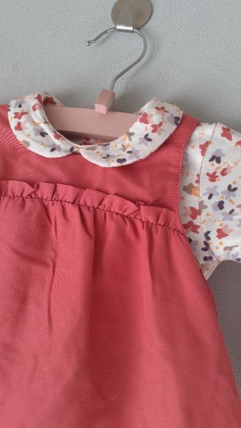 Robe bouffante avec t-shirt à manches longues