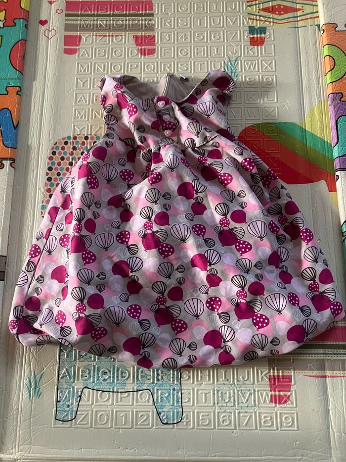 Vend robe taille 23 mois