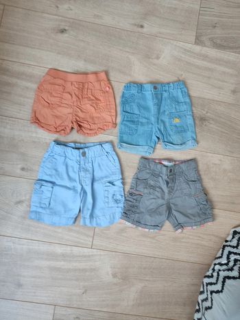 Lot 4 shorts 12 mois