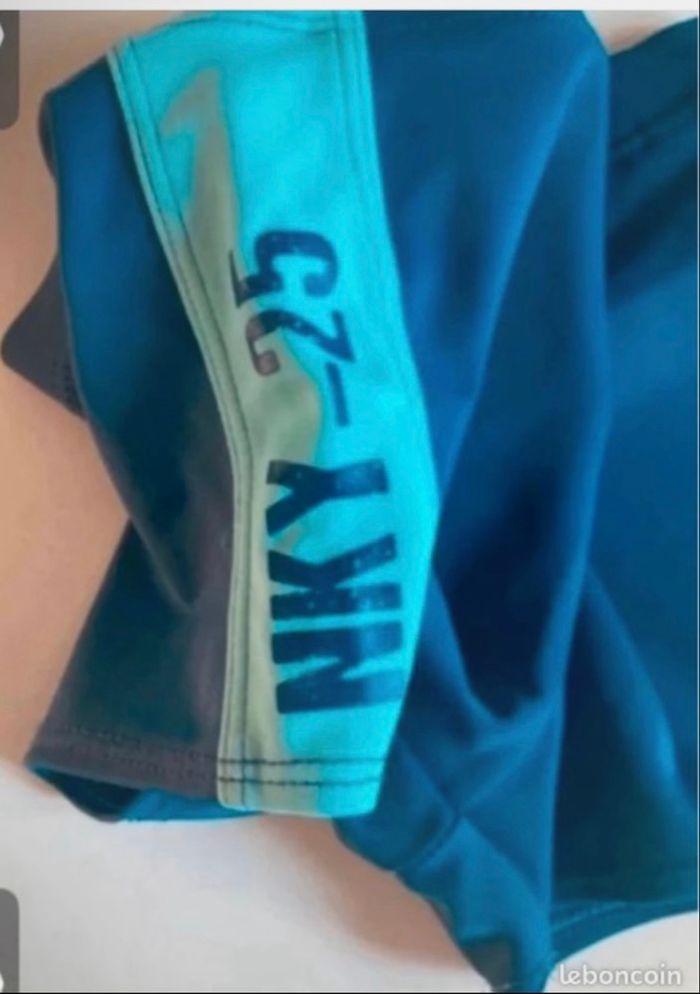 Boxer / Maillot de bain TRÈS BON ÉTAT taille 3 ans couleur bleu - photo numéro 3