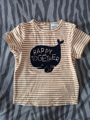 T-shirt tape à l'œil