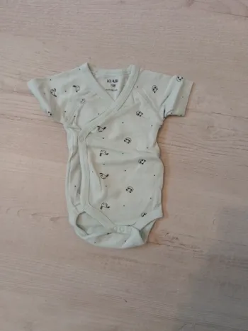 Bogy garçon 1 mois neuf