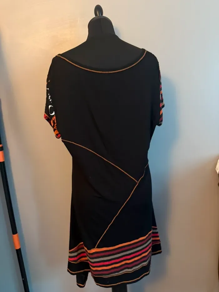 Robe colorée taille 5 - photo numéro 2
