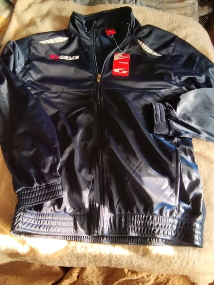 Veste sport homme. Marque Gems (A206)