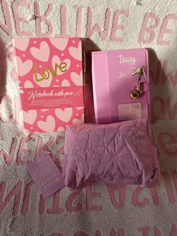 Lot papeterie girly carnet LOVE + journal intime avec cadenas + trousse – neuf