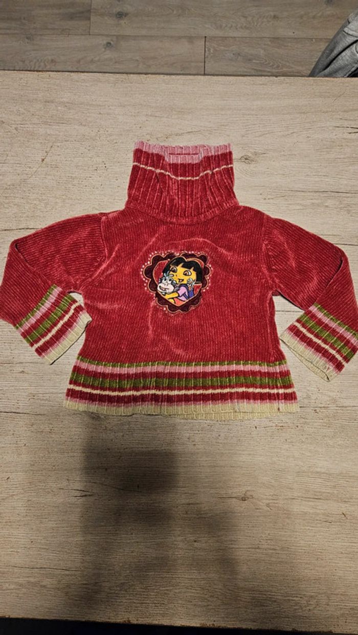 Pull à col roulé bordeau/vieux rose, Dora l Exploratrice, 6 ans, peu mis - photo numéro 3