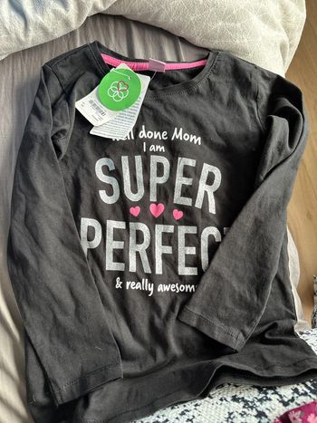 Blouse neuve 4 ans
