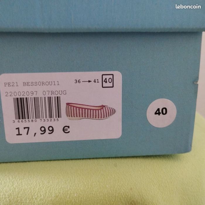Chaussons femme Neuf Pointure 40 - photo numéro 9