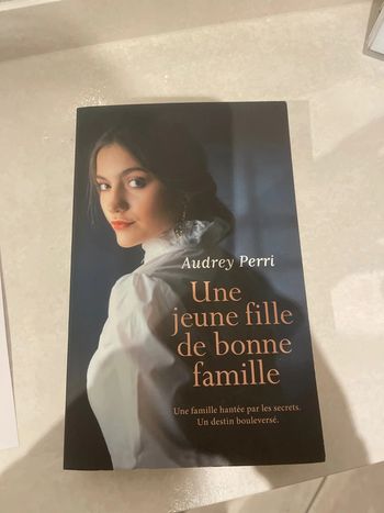 Une jeune fille de bonne famille