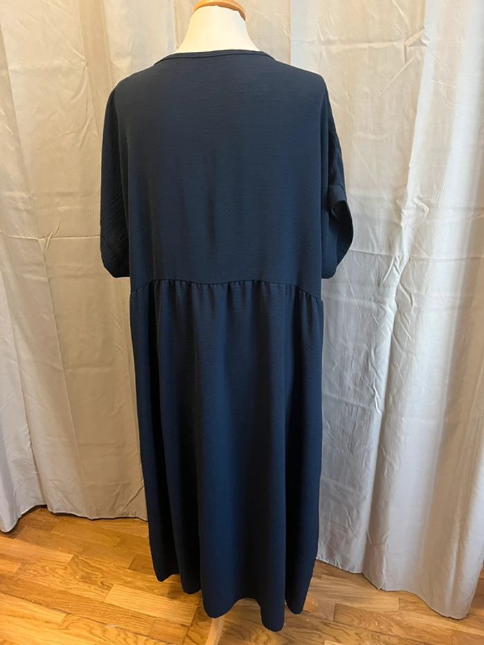 Robe fluide bleu marine - photo numéro 2