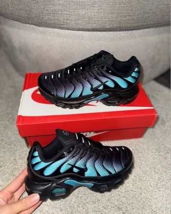 Nike tn noir bleu fluo 38