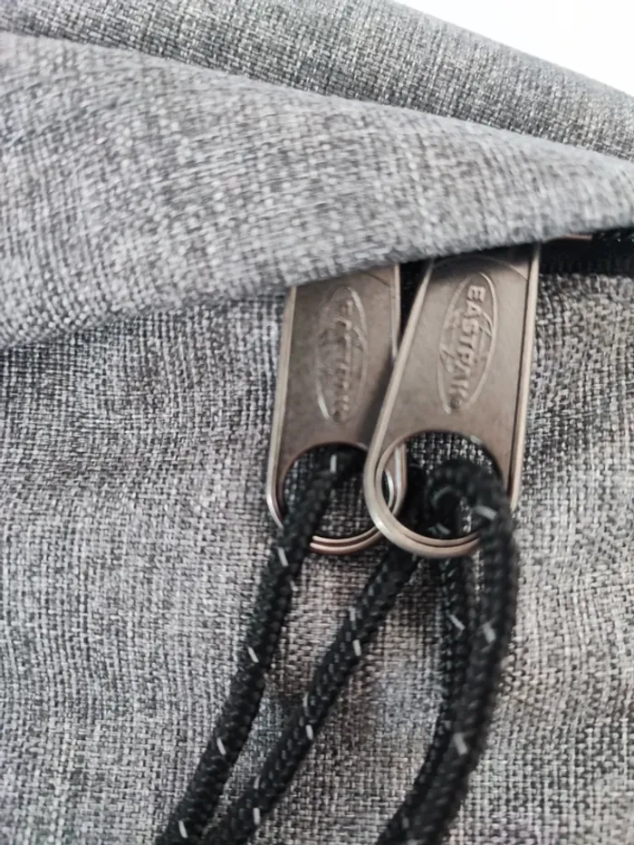 Sac à dos Eastpak - photo numéro 2